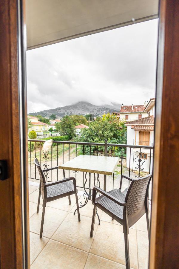 Enastron Hotel Kalavryta Bagian luar foto