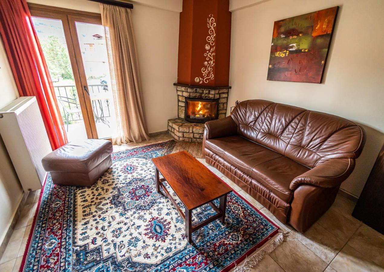 Enastron Hotel Kalavryta Bagian luar foto